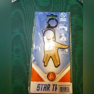 Star Trek key ring nwt